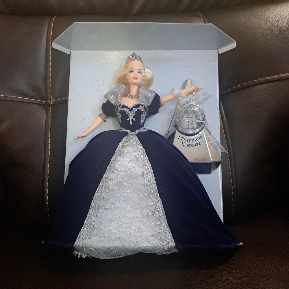 Millinium Princess Barbie - Picture 4 of 8